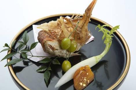 鯛　一尾揚げ